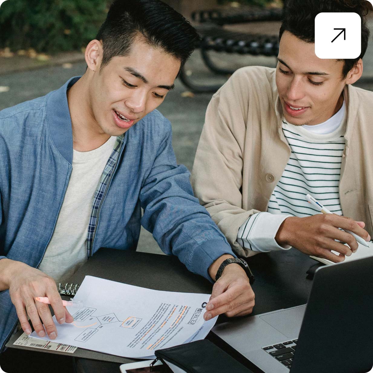 Business-and-Hospitality-Camp-mobil